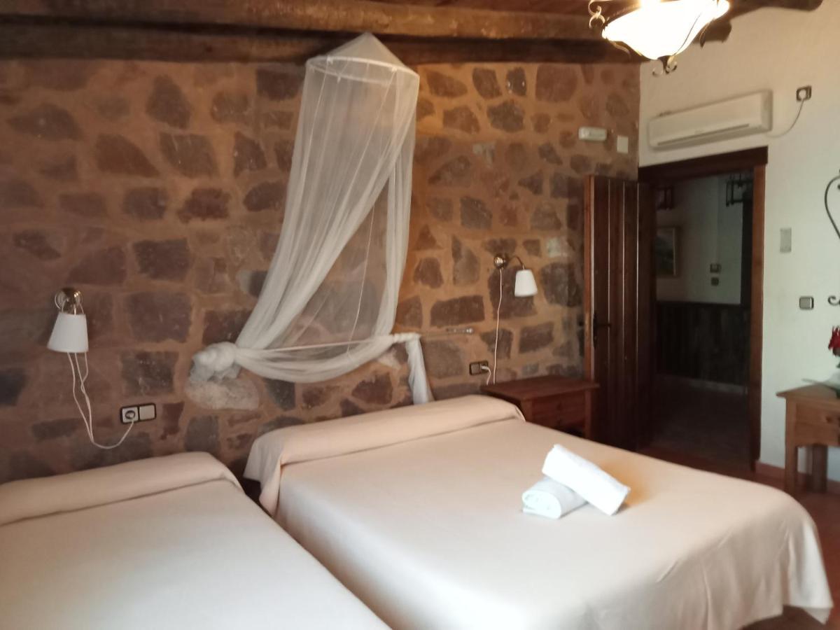 Hotel Villa De Berzocana المظهر الخارجي الصورة